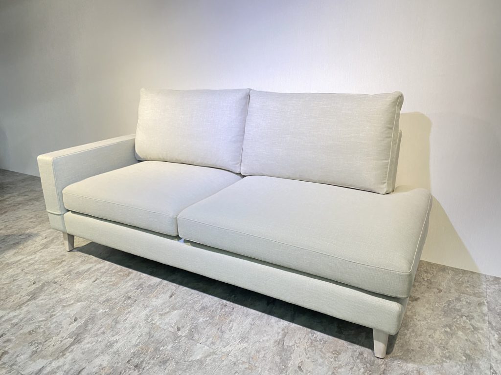 【客戶案例分享】北屯單扶手白色沙發訂製