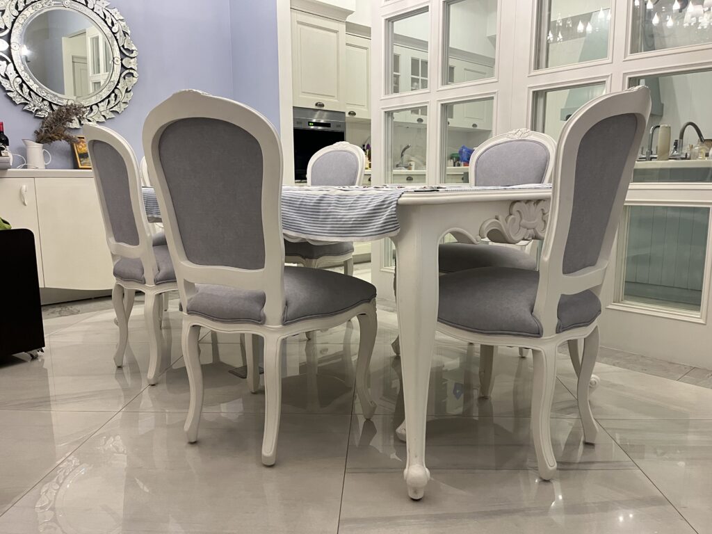 【台中餐椅翻修案例】霧峰餐椅翻修更換貓抓布