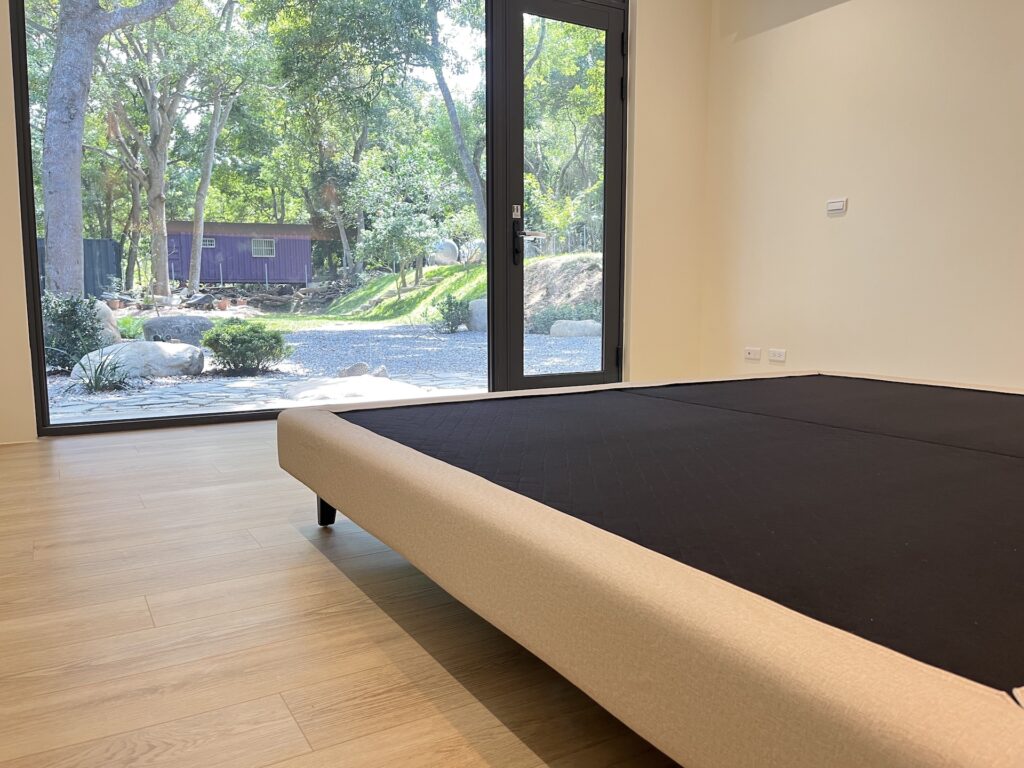 【世昌沙發|苗栗床組訂製】苗栗西湖7尺寬貓抓皮床架訂製