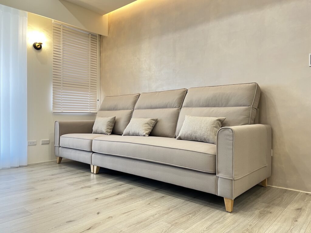 【世昌沙發｜台中沙發訂製】台中北屯聖誕節高背貓抓布沙發訂製