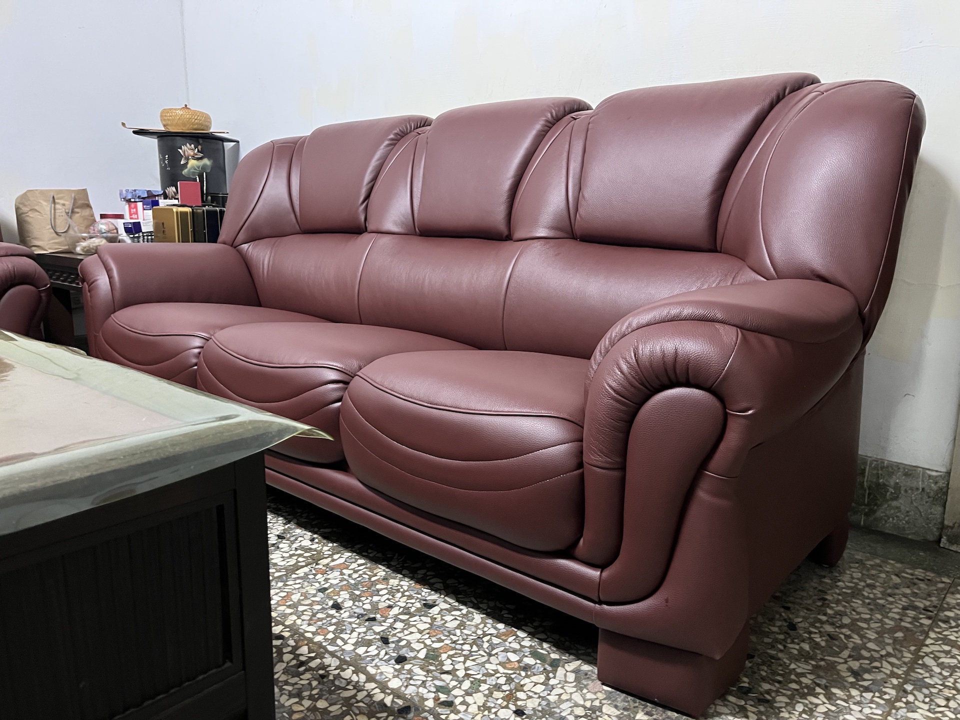 【世昌沙發｜台中沙發訂製】台中太平傳統造型半牛皮沙發訂製