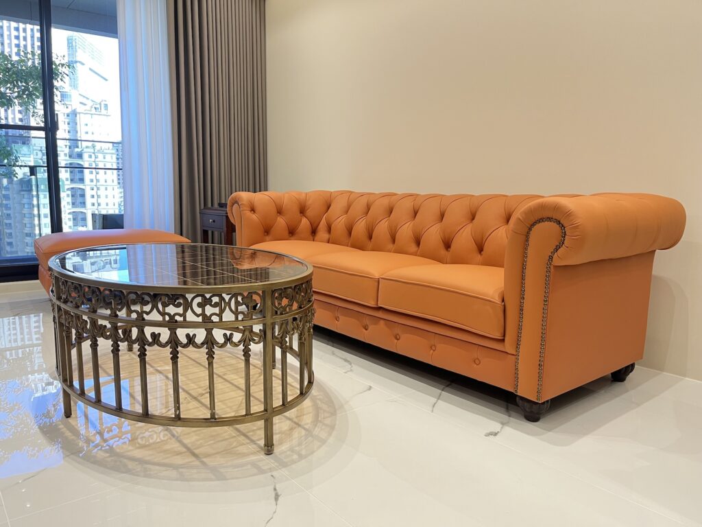 【世昌沙發｜台中沙發翻修】台中西屯馬鞍皮拉釦沙發翻修更換半苯染牛皮